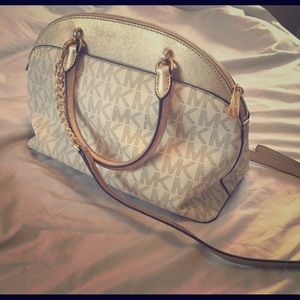 Michael kors handbag